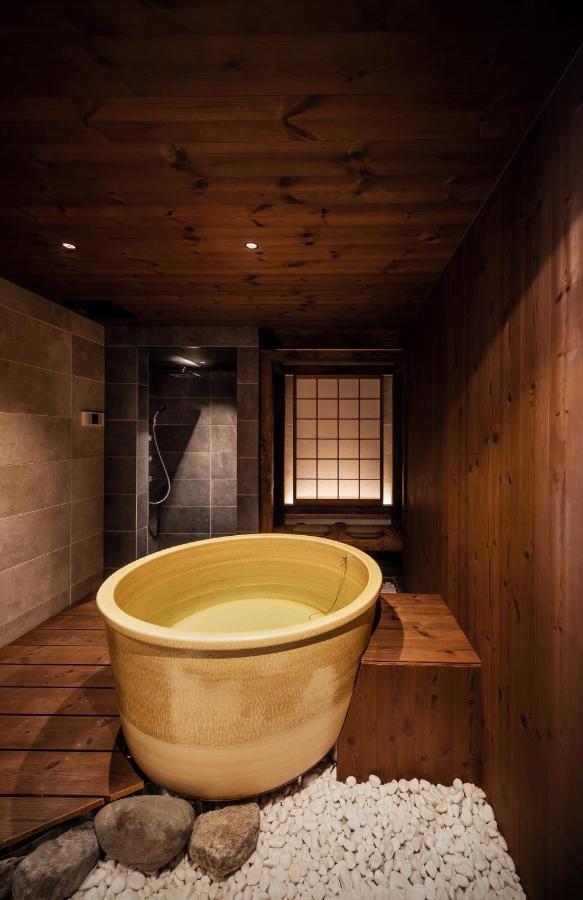 Вилла 古今 天下茶屋 With A Private Parking Lot And A Half Open-Air Bath And Direct To Kix Осака Экстерьер фото